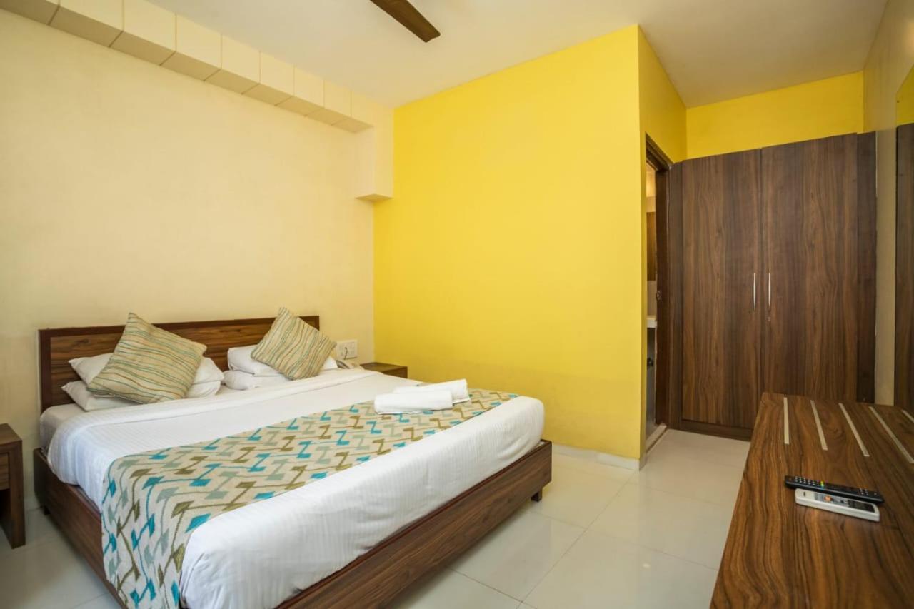 Holiday Goa Arpora Exterior photo